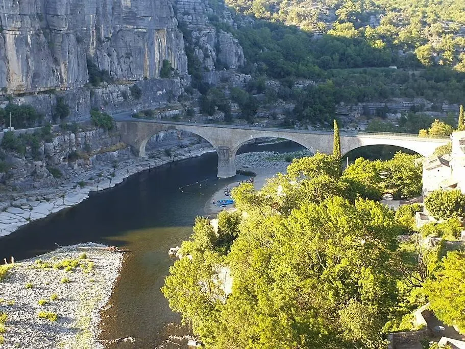 Maison Avec Piscine Au Coeur Des Gorges De L'Ardeche Balazuc 0*,