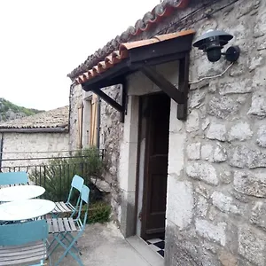  Hébergement de vacances Maison Pierre Et Voûte Au Cœur Du Village